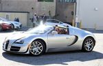Arnold dengan Bugatti Veyron Grand Sport Vitesse