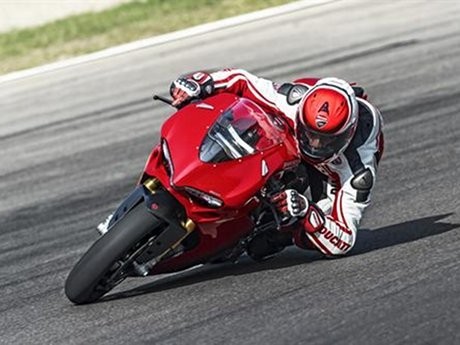 Ducati Bikin Panigale Lebih Ngebut Lagi