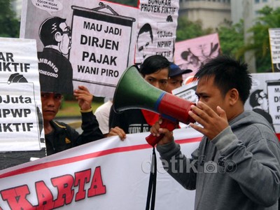 Aksi Tolak Calon Dirjen Pajak Bermasalah