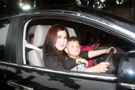 Camel Petir Berharap Anaknya Diakui Agar Punya Akta Lahir