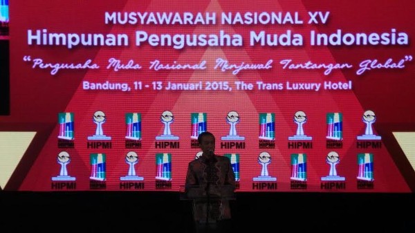 Sebut Ekonomi Masih Belum Menentu, Jokowi: Dolar Kembali ke Kampung