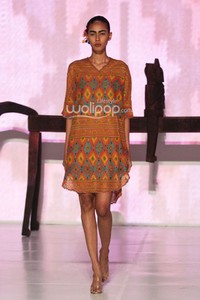 Oscar Lawalata Couture Timor. Bazaar Fashion festival 2014. at Jakarta Convention Center. Jakarta. [Foto: Mohammad Abduh/Wolipop]