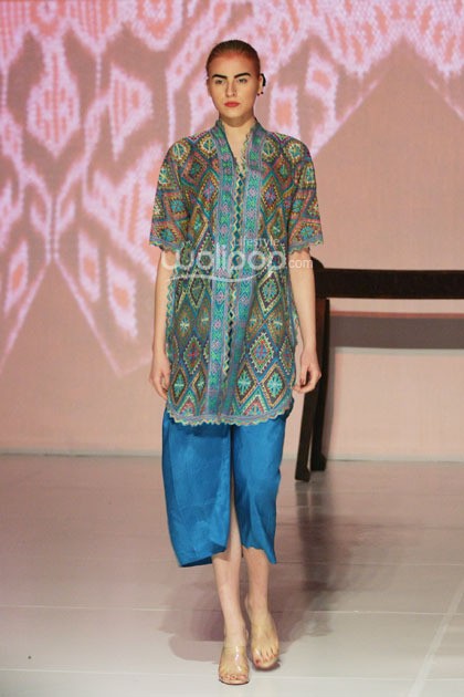 Oscar Lawalata Couture Timor. Bazaar Fashion festival 2014. at Jakarta Convention Center. Jakarta. [Foto: Mohammad Abduh/Wolipop]