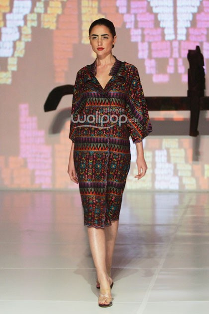 Oscar Lawalata Couture Timor. Bazaar Fashion festival 2014. at Jakarta Convention Center. Jakarta. [Foto: Mohammad Abduh/Wolipop]