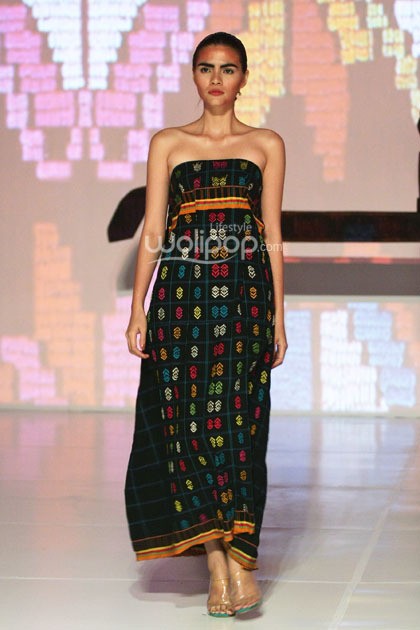 Oscar Lawalata Couture Timor. Bazaar Fashion festival 2014. at Jakarta Convention Center. Jakarta. [Foto: Mohammad Abduh/Wolipop]