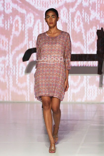 Oscar Lawalata Couture Timor. Bazaar Fashion festival 2014. at Jakarta Convention Center. Jakarta. [Foto: Mohammad Abduh/Wolipop]