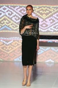 Oscar Lawalata Couture Timor. Bazaar Fashion festival 2014. at Jakarta Convention Center. Jakarta. [Foto: Mohammad Abduh/Wolipop]