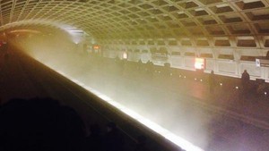 Asap Misterius Penuhi Stasiun Bawah Tanah di Washington DC, 1 Orang Tewas