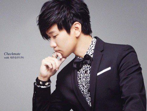 Siap Debut Solo, Yonghwa CNBlue Gaet Musisi Singapura