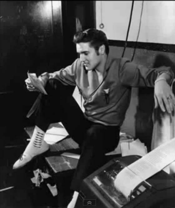 Lagu Pertama yang Direkam Elvis Presley Laku Rp 3 Miliar