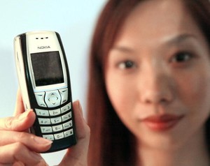 Dilumat Android Murah, Feature Phone Terancam Punah