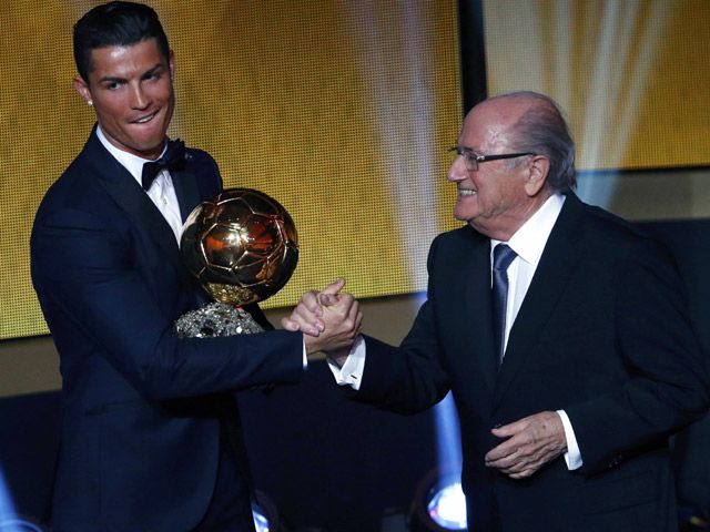 Ronaldo Pemain Terbaik Dunia 2014
