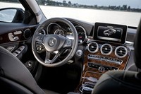 Interior Mercedes-Benz C350 Plug-in Hybrid. Istimewa/Mercedes-Benz.