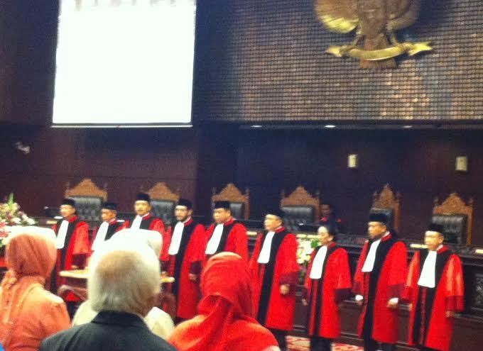 Arief Hidayat Disumpah, Resmi Jadi Ketua MK Arief Hidayat Disumpah, Resmi Jadi Ketua MK