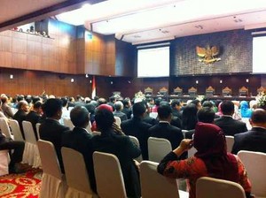 Ketua MA Hatta Ali Hadiri Pelantikan Ketua MK