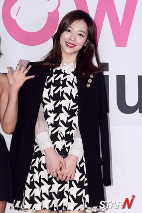 Mulai Sering Tampil, Sulli f(x) Akan Kembali ke Dunia Hiburan?