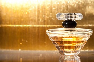 Beli Parfum Branded di Luar Negeri, Bermasalah di Bandara Nggak?