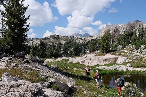 8 Jalur Pendakian Paling Panjang di Dunia (1)