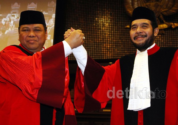 Arief Hidayat Dilantik Jadi Ketua MK