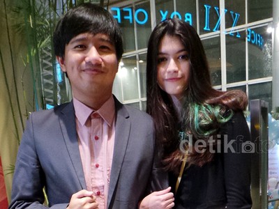 Cantiknya Pacar Joshua Suherman