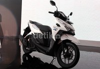 Kedua motor ini diproduksi di pabrik Karawang Jawa Barat dengan target penjualan 100.000 unit per bulan.