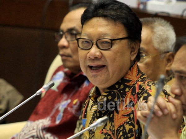 Mendagri Rapat Kerja Dengan Komisi II