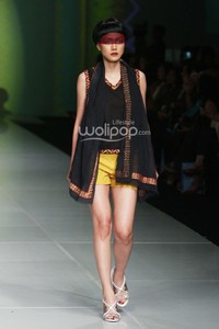 Oscar Lawalata I AM. Bazaar Fashion festival 2014. at Jakarta Convention Center. Jakarta. [Foto: Mohammad Abduh/Wolipop]