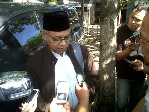 2 Pakaian Putih dari Rohaniawan Jelang Eksekusi Mati di Nusakambangan