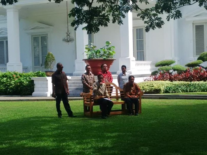 Ini Pengumuman Lengkap Jokowi Soal Turunnya Harga BBM, Elpiji 12 Kg, dan Semen