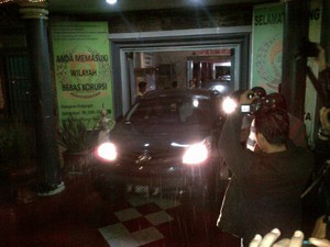 Sebelum Dibawa ke Lokasi Eksekusi Mati, Asien Berdandan
