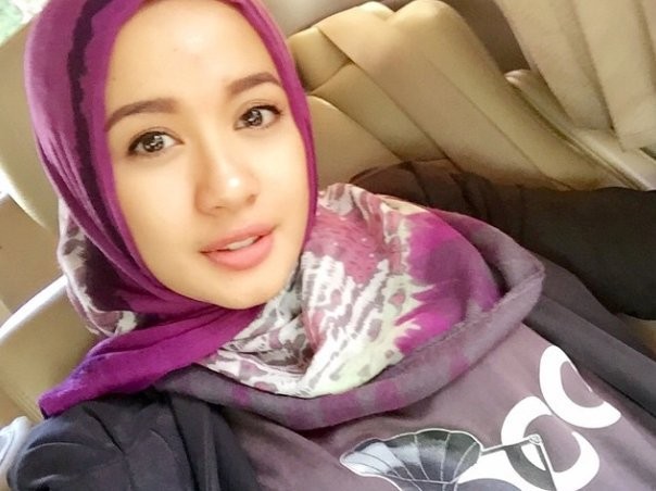 Laudya Cynthia Bella Putuskan Berhijab Usai Umroh 4 Kali