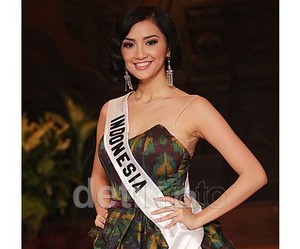 Resep Cantik Puteri Indonesia Lingkungan 2014 dengan Minyak Zaitun