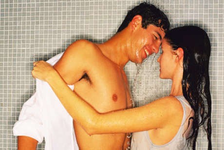 Agar Tak Bosan, Ingin Bercinta di Kamar Mandi? Perhatikan Dulu Hal Berikut