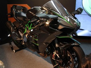 Kawasaki: Ninja H2 dan H2R Diproduksi dengan Hati-hati dan Teliti
