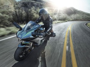 Dengan H2 dan H2R, Kawasaki Ingin Tawarkan Sensasi yang Beda