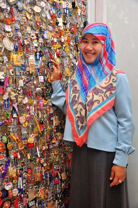 Oleh-oleh 59 Negara 270 Kota, Harta Karun di Rumah Asma Nadia