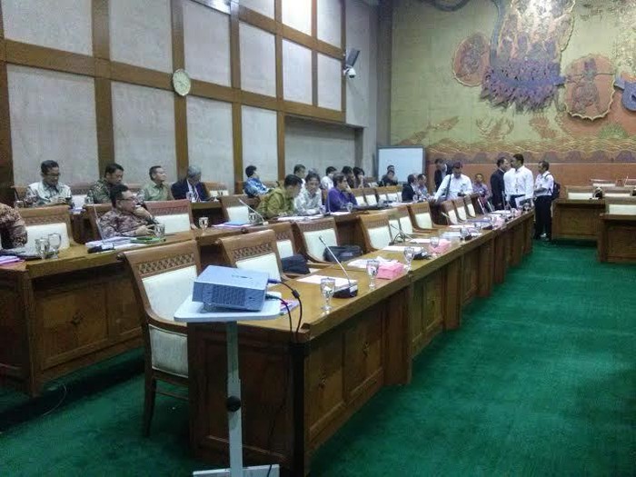 DPR Panggil Menteri Rini dan 35 Bos BUMN, Ada Apa?