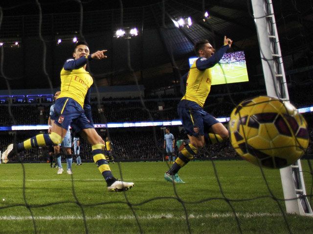 Arsenal Permalukan City di Etihad