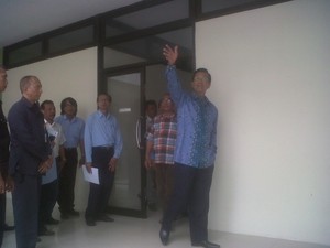 Cek Gedung Baru Perpustakaan, Sultan Kaget Lihat Atap Bocor dan Semrawut
