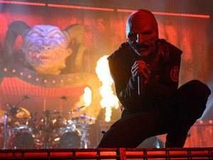 Tur Lagi di Inggris, Slipknot Duet Bareng Korn