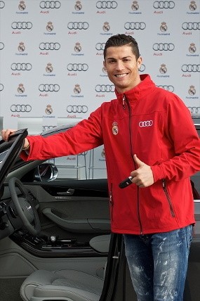 Baru Putus, Cristiano Ronaldo Dikabarkan Pacari Presenter TV