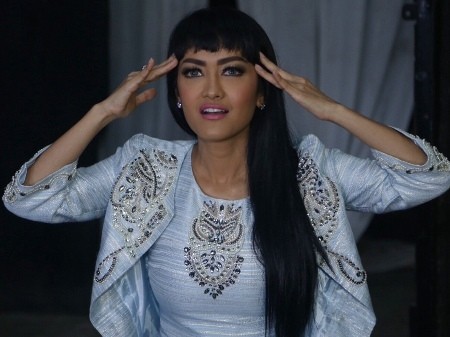 Usai Curhat Soal Gaston, Julia Perez Melow Seharian