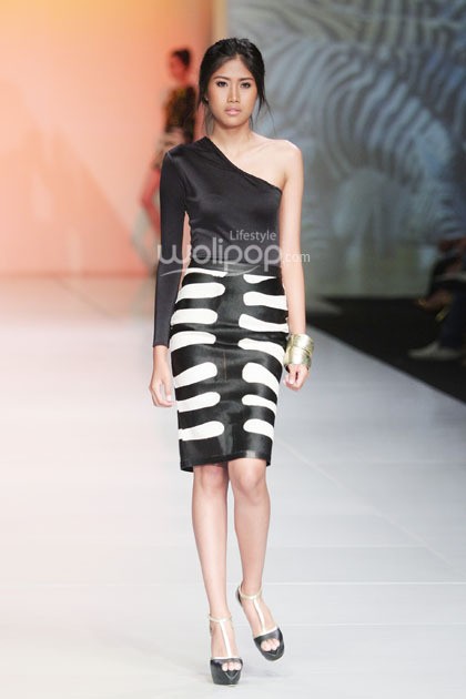 Flirt by Fabiola Aisha & Indah Kalalo Cape Town. Fashion First. Bazaar Fashion festival 2014. at Jakarta Convention Center. Jakarta. [Foto: Mohammad Abduh/Wolipop]