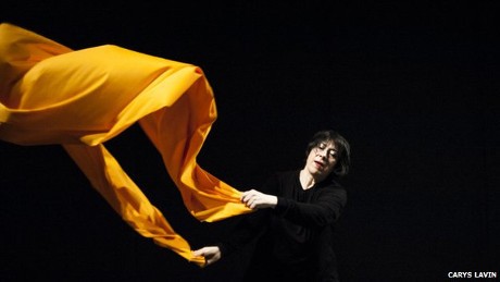 Yoga Diangkat ke Panggung Opera