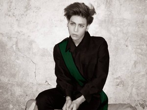 Jonghyun SHINee Patenkan Gaya Musik Lewat Album BASE