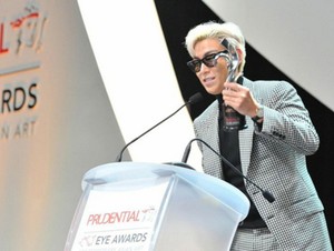 Gunakan Karya Seni di Video Musik, T.O.P Bigbang Dapat Penghargaan