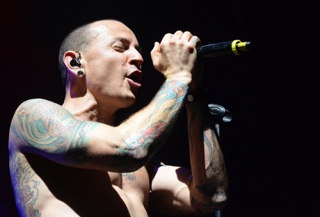 Chester Bennington Cedera, Linkin Park Batalkan Konser