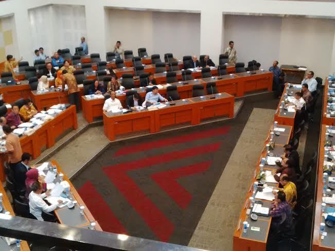 Lagi, 11 Menteri Jokowi Keroyokan ke DPR