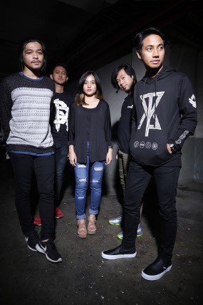 Killing Me Inside, Kini Lebih Ramah dan Bersahaja