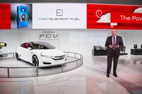 Ini bukan kali pertama Honda memperkenalkan FCV, sebab debut dunianya dilakukan di Jepang pada 17 November 2014 lalu. Hanya saja, FCV kali ini sudah banyak penyempurnaan dibandingkan konsep sebelumnya. Pool/dok Honda.